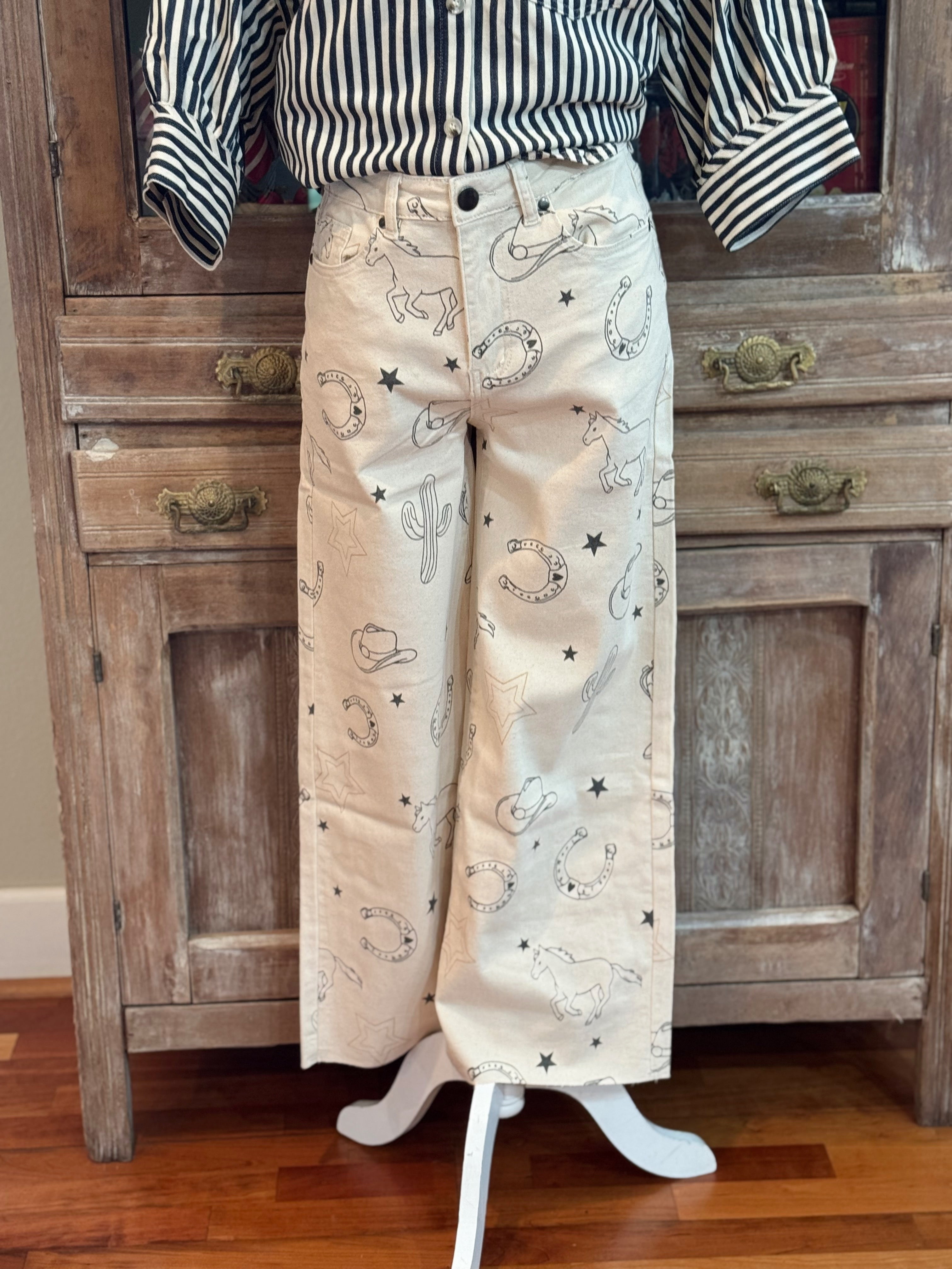 The Khaki Kenli Dalt Pants